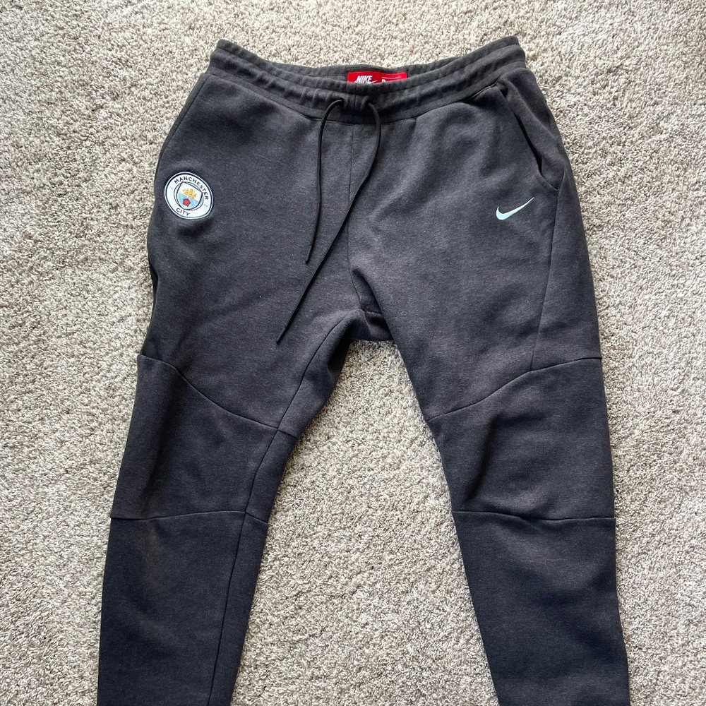 Nike gray Manchester City sweatpants
